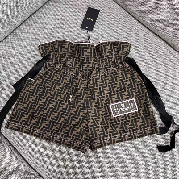 Authentic Fendi Women's Black and Brown Logo High Waist Shorts - Picture 2 of 4
